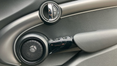 MINI Hatchback 1.5 Cooper Exclusive 5dr Auto [Comfort/Nav Pack] Petrol Hatchback